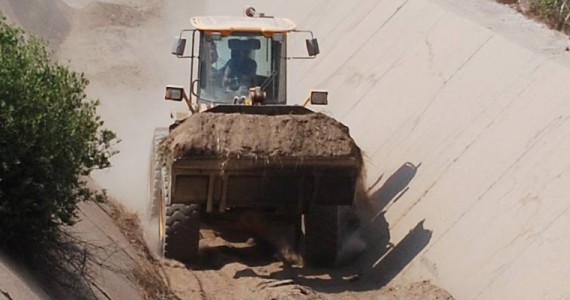 Interventi di costruzione opere fluviali